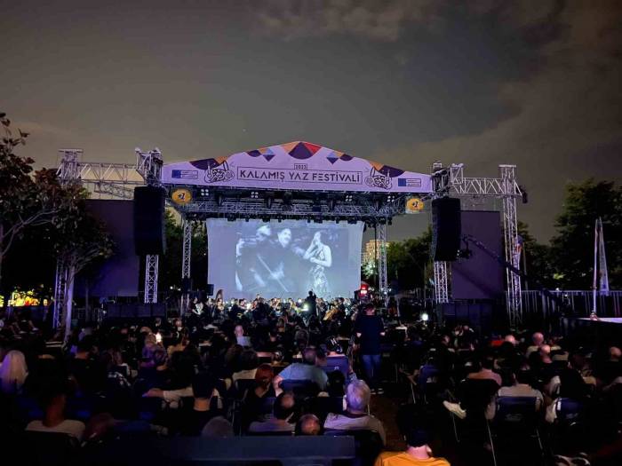 Kadıköy’de Kalamış Yaz Festivali Başladı