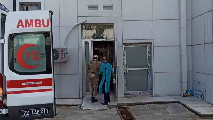 Kıskançlık Krizine Giren Cani Koca Eşini 15 Kurşunla Öldürdü