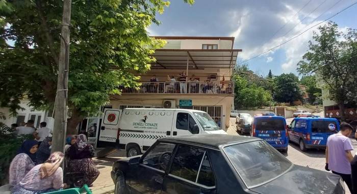 Yaşlı Adam Pompalı Tüfekle Vurulmuş Halde Ölü Bulundu