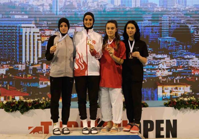 Körfezli Eslem Türkiye Şampiyonu Oldu