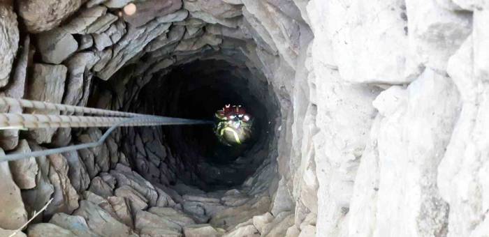 Keçiler 15 Metrelik Kuyuya Düştü