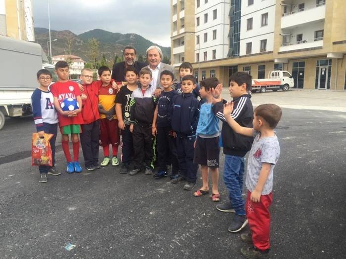 Osmaneli’nde 100 Konut 11 İşyeri Sahiplerine Teslim Edildi