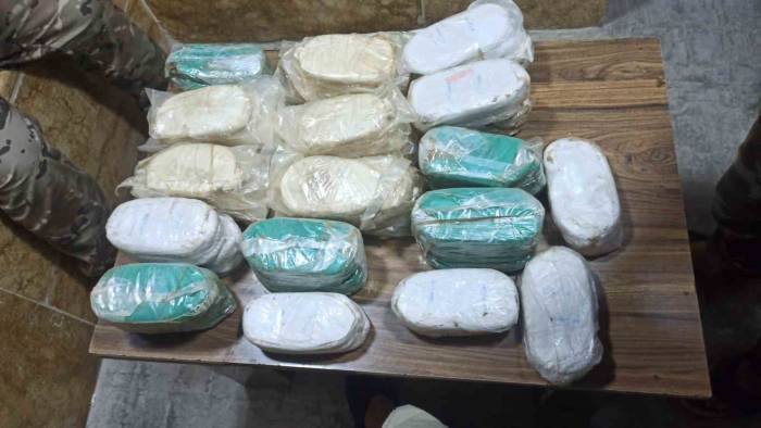 Afrin’de Uyuşturucu Operasyonu: 10 Kilo Esrar, 500 Bin Hap Ele Geçirildi
