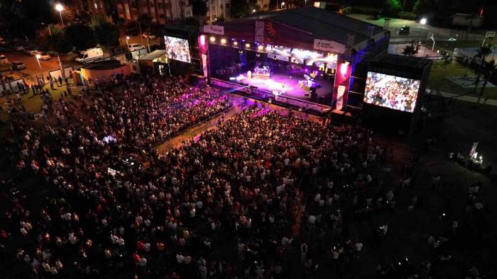 Aliağa’da Dopdolu Sanat Günleri Devam Ediyor