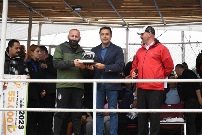 Beşiktaş Asbaşkanı Emre Kocadağ Artvin’de Boğa Güreşlerini İzledi