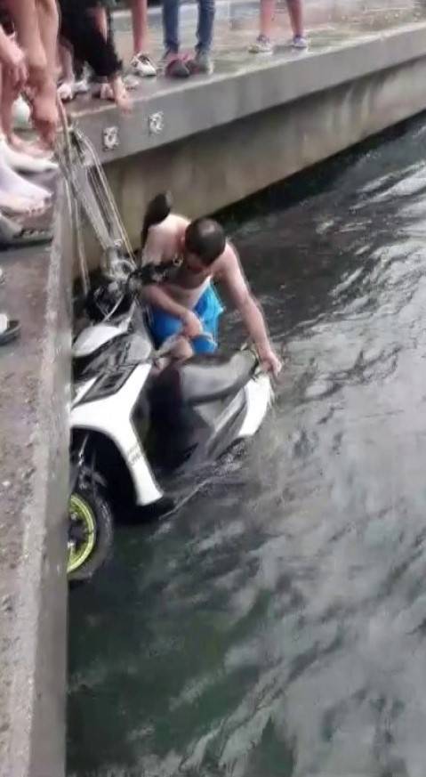 Beykoz’da İlginç Kaza: Motosikletli Denize Uçtu