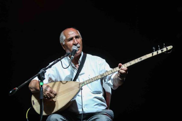 Buca’da Aşıklar Şöleni’ne Büyük İlgi