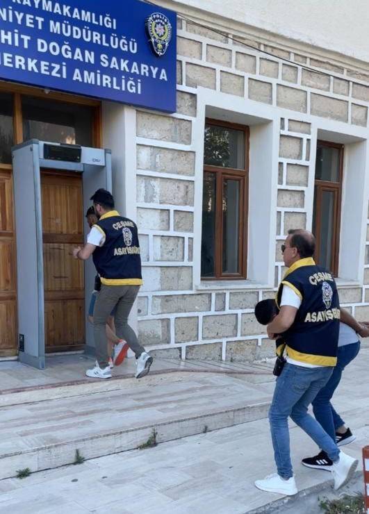"başkomiserim" Diyerek 300 Bin Lira Dolandırdılar
