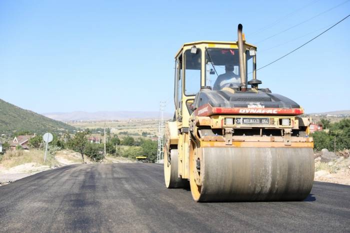 Melikgazi’de Asfalt Çalışmaları Hız Kesmeden Devam Ediyor