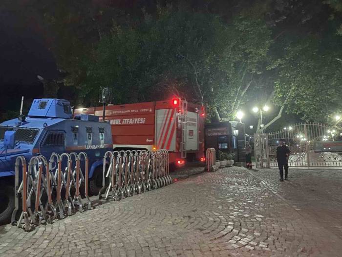 Topkapı Sarayı’ndaki Tarihi Restoranda Yangın Çıktı