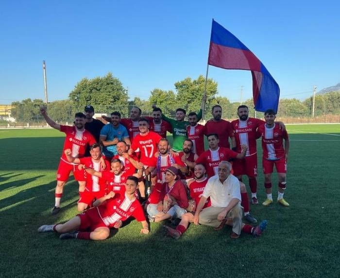 Salihli Seyrantepespor’da 1. Amatör Küme Sevinci