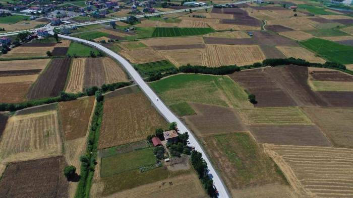 20 Mahallenin Yol Sorunu Çözüldü