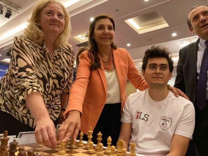 Türkiye İş Bankası Satranç Süper Ligi Başladı