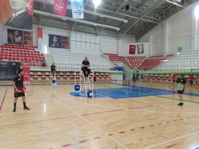 Batman’da Badminton Grup Müsabakaları Sona Erdi