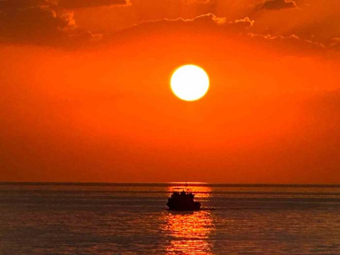 Van’da Gün Batımı Hayran Bırakıyor