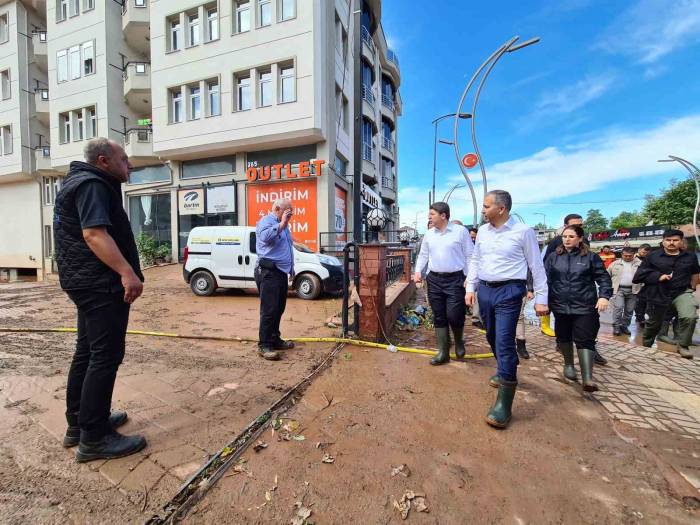 İçişleri Bakanı Yerlikaya’dan Doğu Karadeniz’e Sel Uyarısı