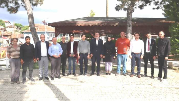 Başkan Önsay’dan Hatay Koordinasyon Deposunda Görev Yapan Aşçılara Plaket