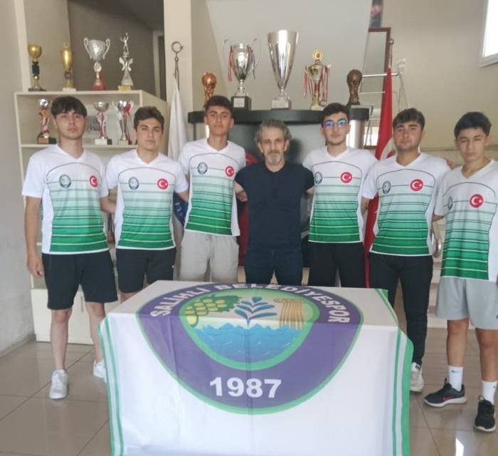 Salihli Belediyespor’a Altyapıdan 22 Takviye