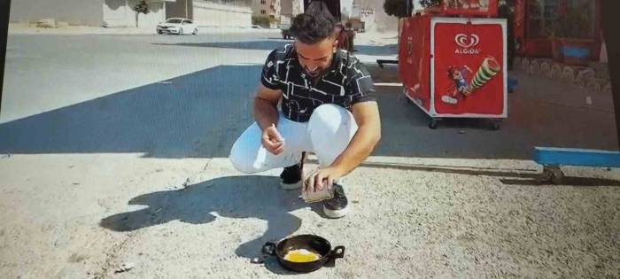 Nusaybin’de Güneşte Kızan Yağda Yumurta Pişirildi