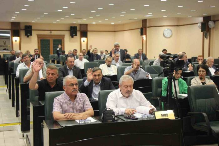 Samsun Meclisi Toplandı: 29 Madde Komisyonlara Havale Edildi