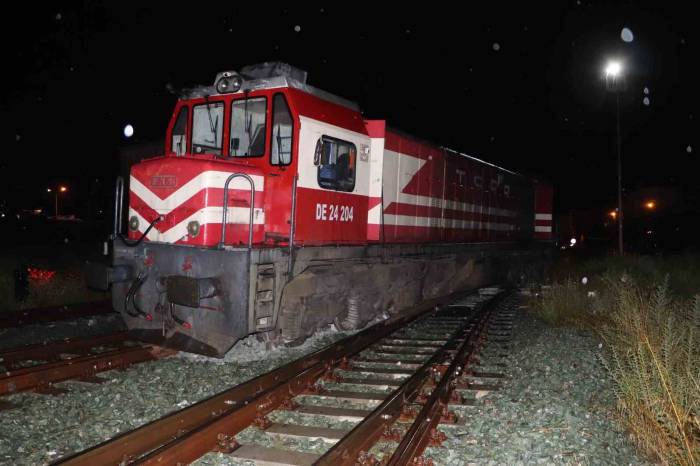 Samsun’da Yük Treni Raydan Çıktı