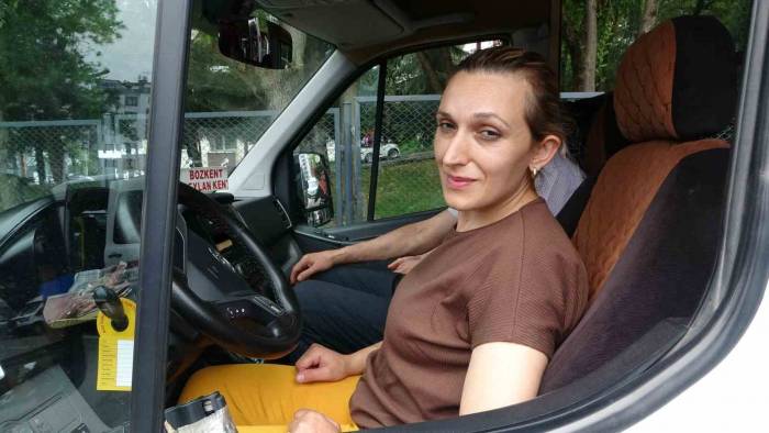 Trabzon’un Şoför Nebahat’ı