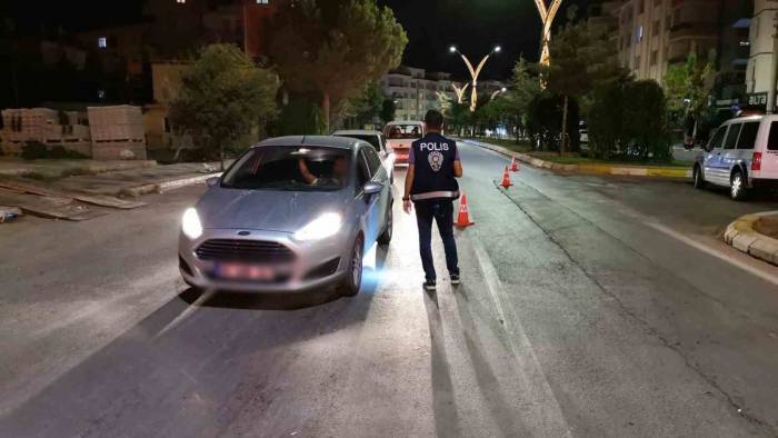 Aksaray’da 3 Bin 422 Şahıs Sorgulandı, 17 Şahıs Tutuklandı