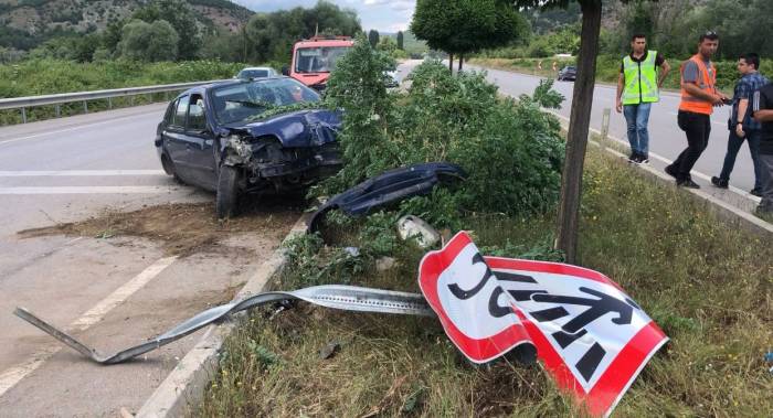 Amasya’da Otomobil Takla Atarak Karşı Şeride Geçti: 1 Yaralı