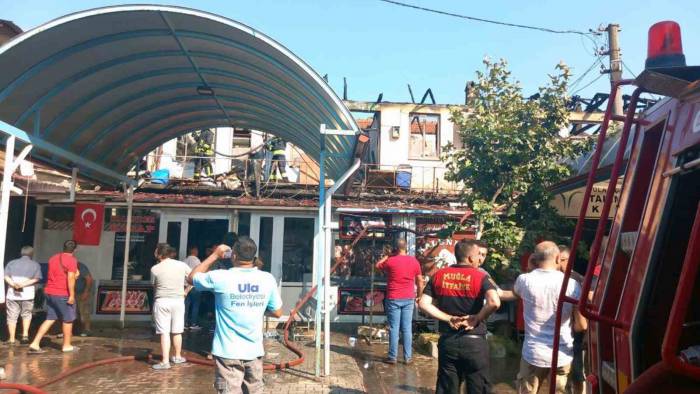 Ula’da 10 İşyeri Zarar Gördü