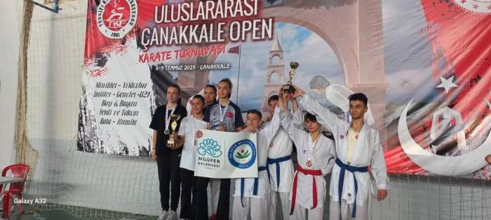 Nilüferli Sporcular Karate Turnuvası’ndan Ödülle Döndü