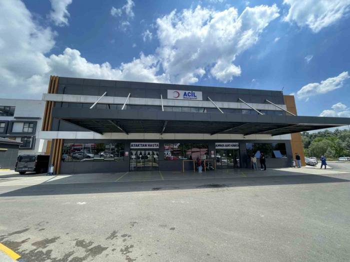 Zehirlenme Şüphesiyle Hastaneye Başvuran 47 İşçi Taburcu Edildi