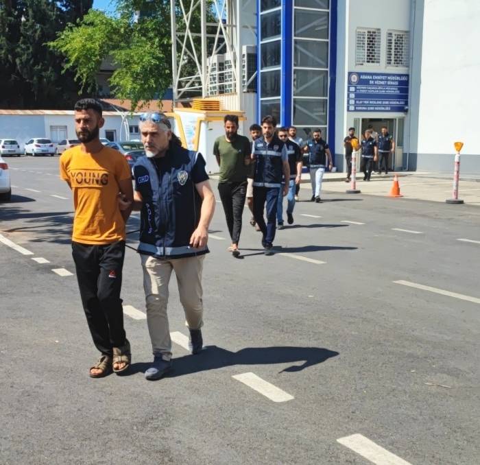 Kaçak Göçmenleri Bin 500 Dolara Getiren 7 Şüpheli Yakalandı