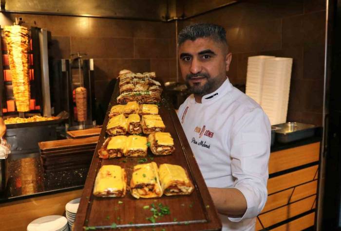 Kebabın Başkentinde ‘piton Döner’ İle Fark Oluşturuyor