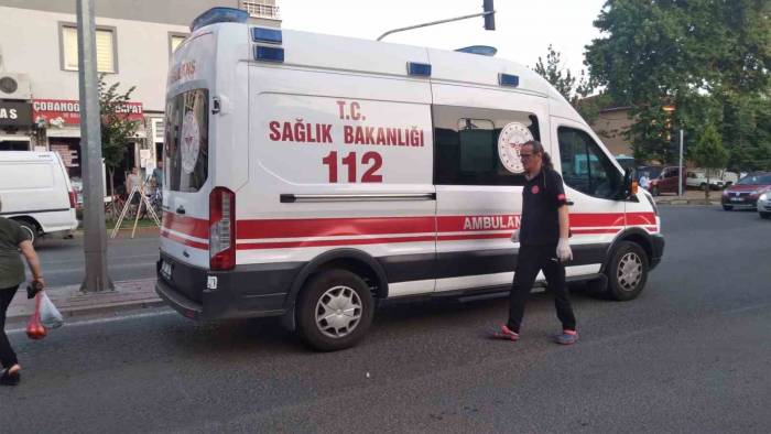 Tekirdağ’da Pazar Çıkışında Kaza: Otomobilin Çarptığı Çocuk Yaralandı