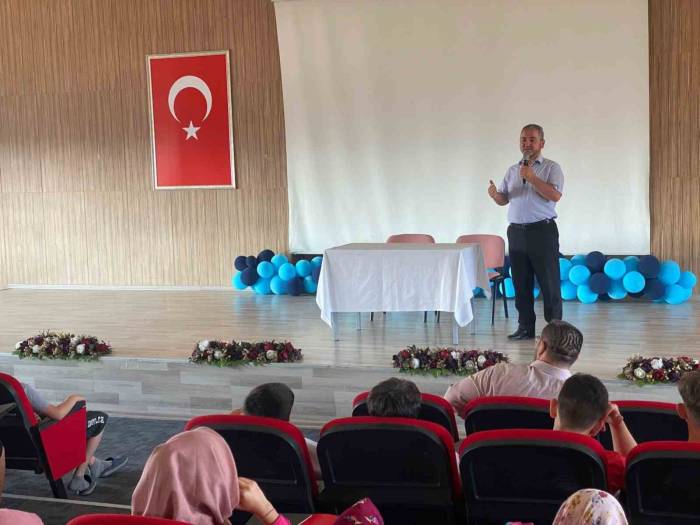 Müftü Güneş Ve Yorulmaz, Yaz Yatılı Kur’an Kursu Öğrencileri İle Buluştu