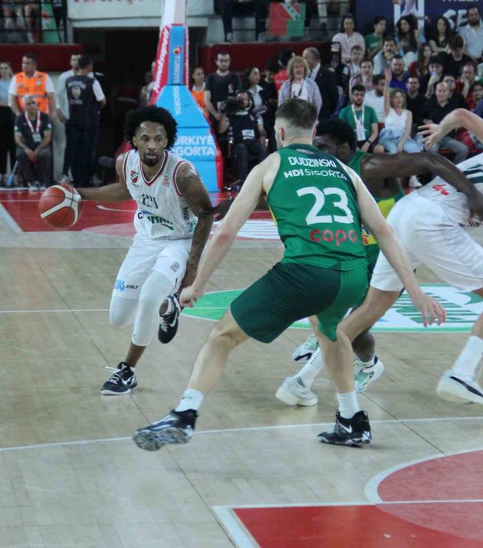 Angola, İkinci Kez Sağlık Kontrolünden Geçemedi