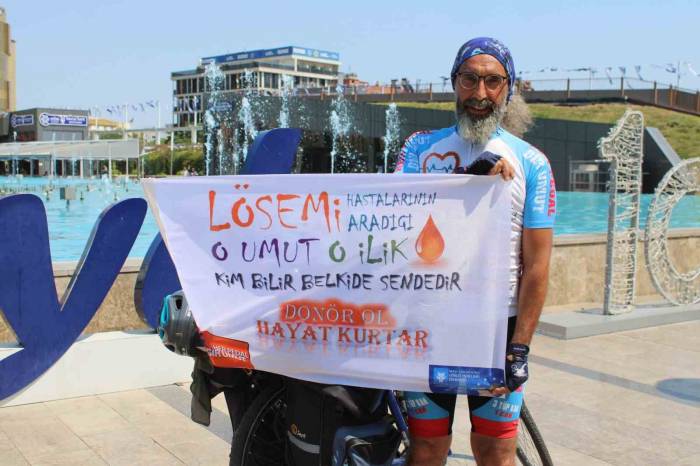 Oğlunu Kaybetti, Başka Çocuklara Umut Olmak İçin Yollara Düştü