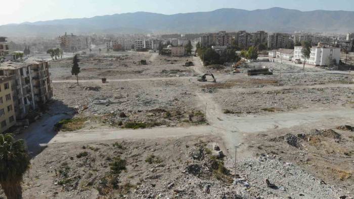 Enkaz Kentte Yıkımın Etkisi Gökyüzünden Görüntülendi