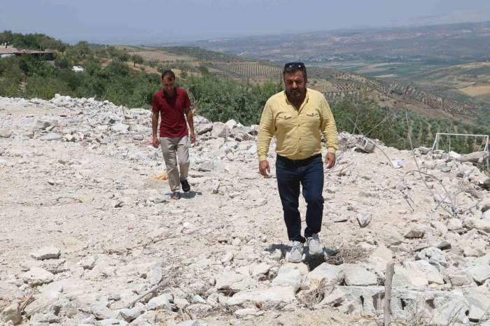 25 Milyon Tl’lik Kaybı Onu Yıldırmadı, Deprem Bölgesinde Tekrar Çalışmaya Başladı