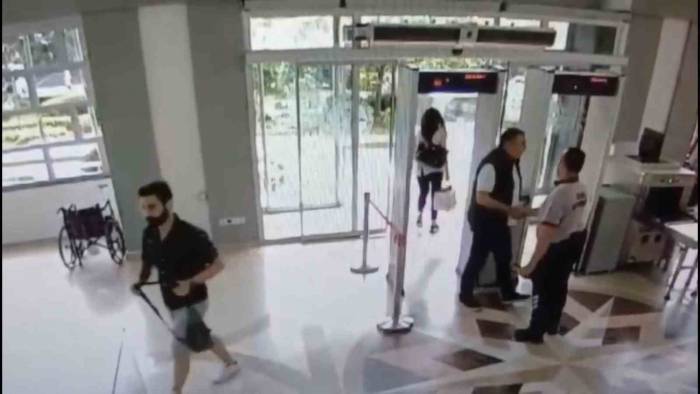 Maltepe Belediyesi’nde Silahlı Saldırgan İçeriye Böyle Girdi