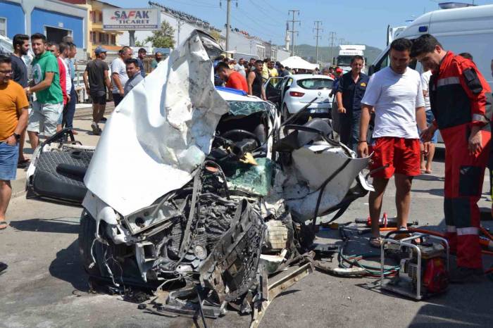 Fethiye’de 4 Araçlı Trafik Kazası: 1 Ölü, 5 Yaralı