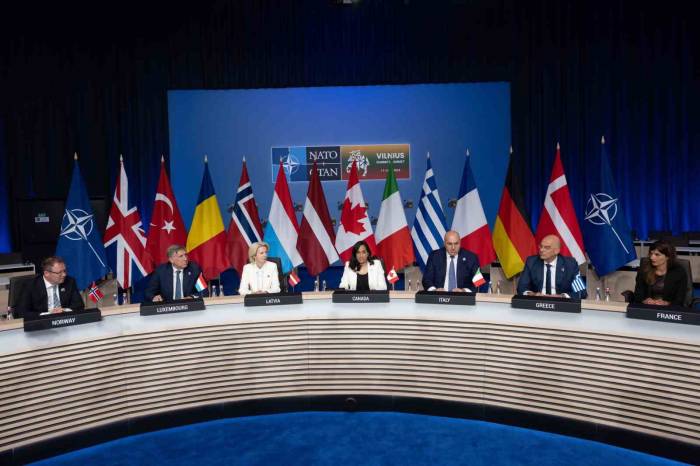 Nato Savunma Bakanları İklim Değişikliği Mutabakat Zaptını İmzaladı