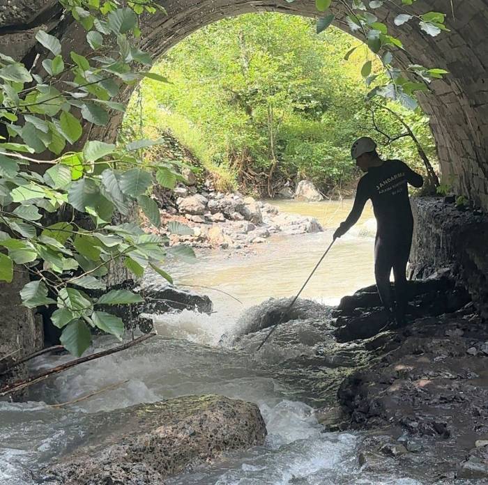 Ordu’da Dereye Düştüğü Tahmin Edilen Kadını Arama Çalışmaları Sürüyor
