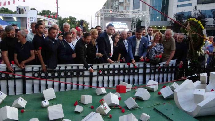 Srebrenitsa Katliamı’nda Hayatını Kaybedenler Kartal’da Hüzünle Anıldı