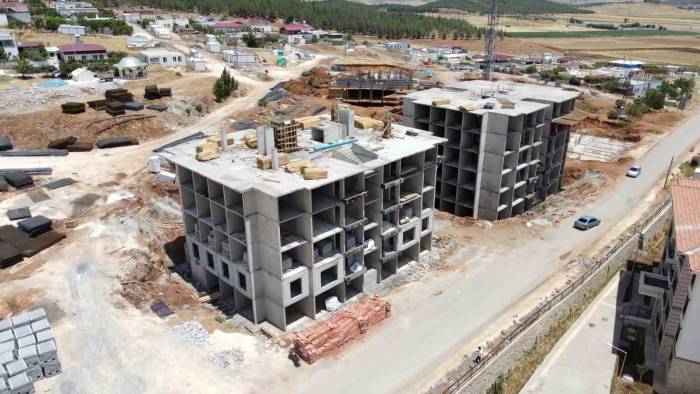 Bakan Özhaseki: “nurdağı’nda Depremzedeler Sağlam Ve Güvenli Yuvalarına Kavuşacak”