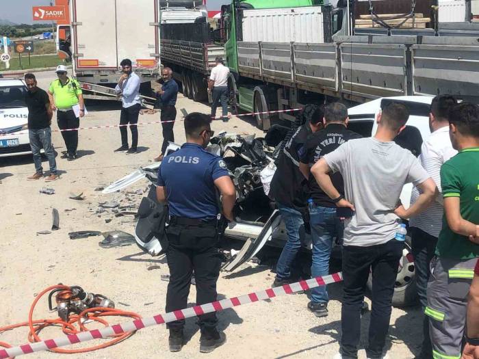 Kalp Krizi Geçirip Tıra Çarpan Sürücü, 16 Günlük Yaşam Mücadelesini Kaybetti