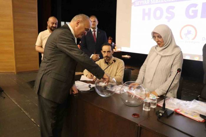 Pazarcı Esnafının Yerleri Kura İle Belirlendi