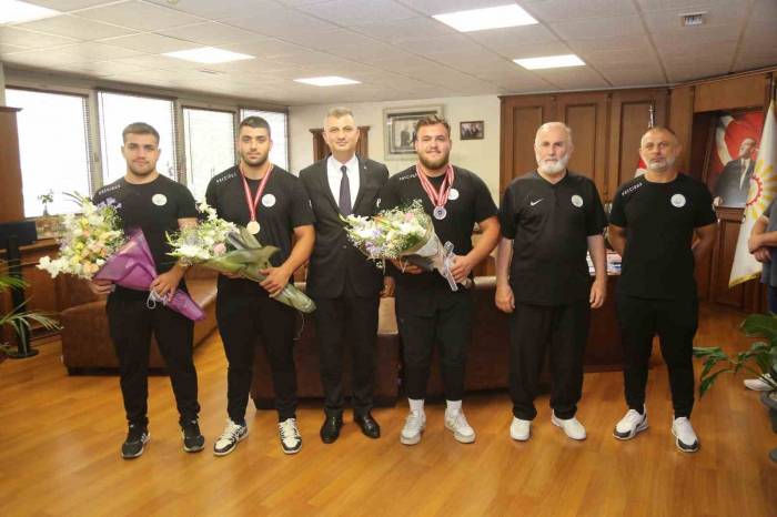 Güreşçilerin Kırkpınar Başarısı