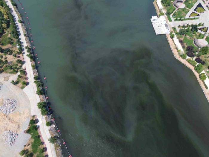 İstanbul’un Altın Boynuz’u Kararıyor