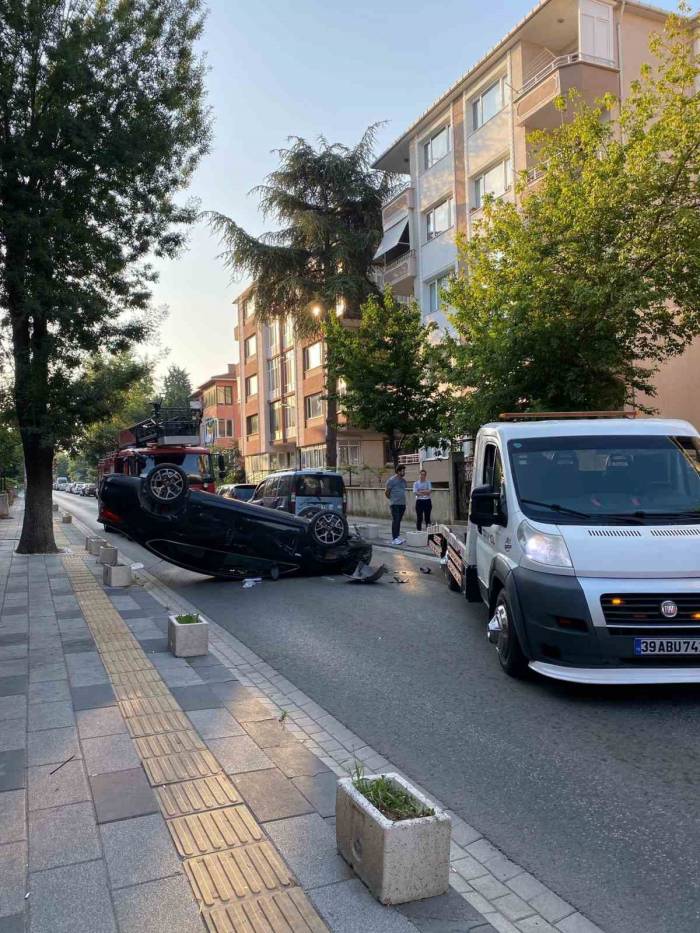 Alkollü Sürücünün Kullandığı Otomobil Hızını Alamadı Takla Attı